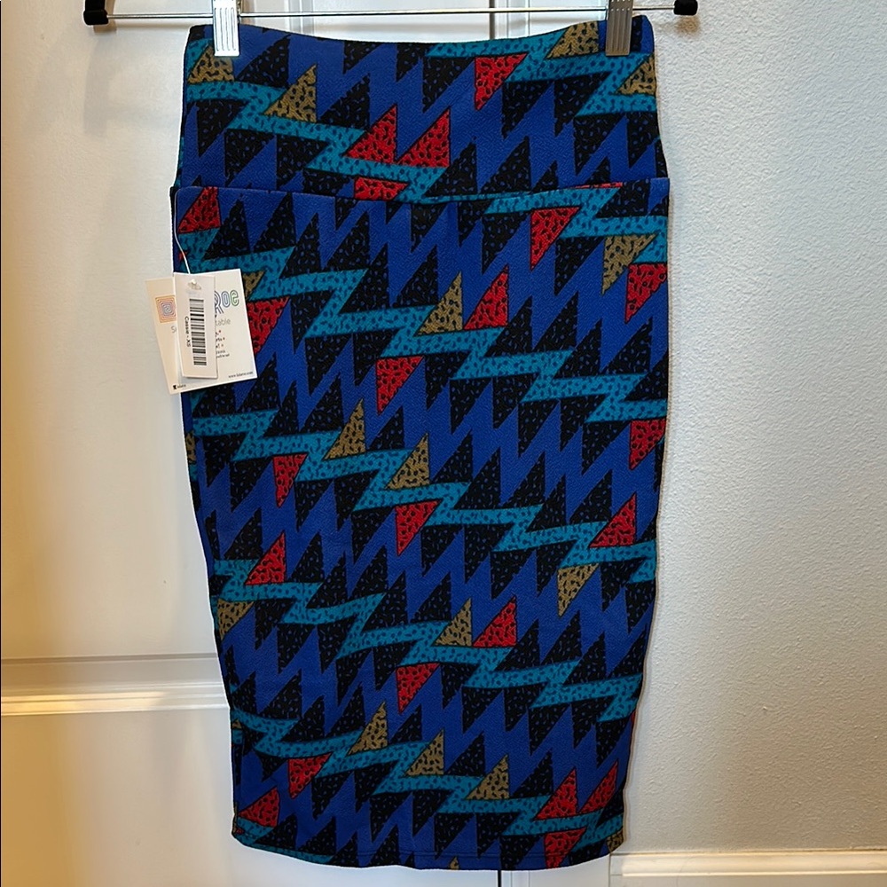 Geometric Lularoe cassie Patterned Blue Skirt